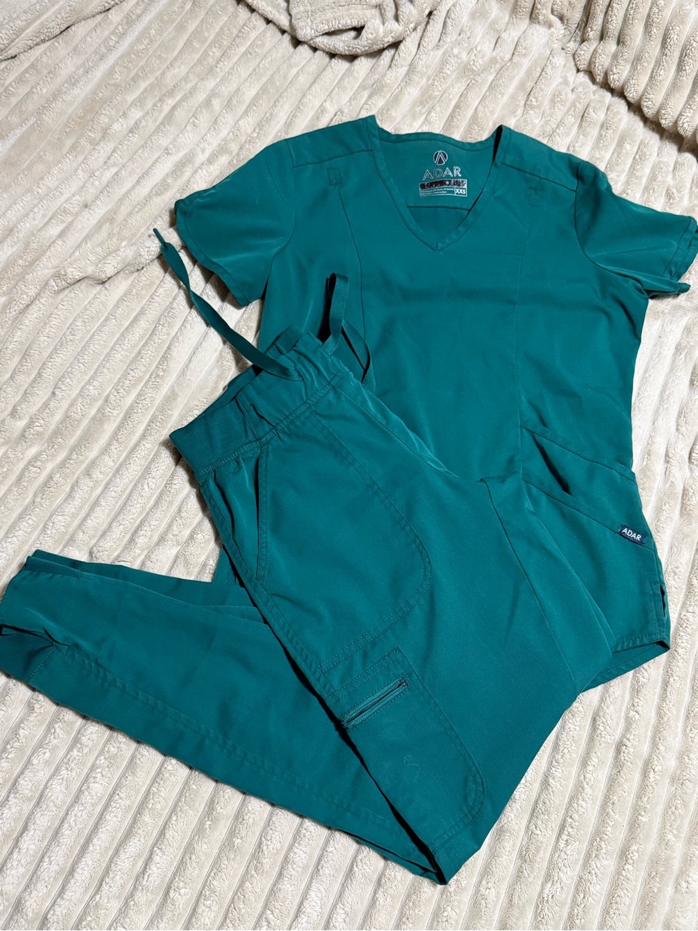 Adar Hunter Green Jogger Scrub Set
